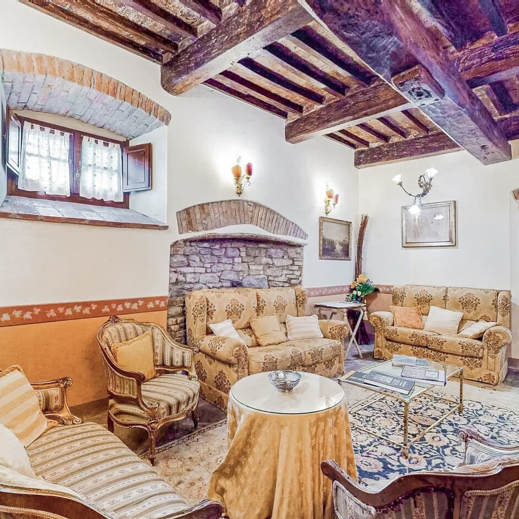 Elegant Villa in Prato, Tuscany