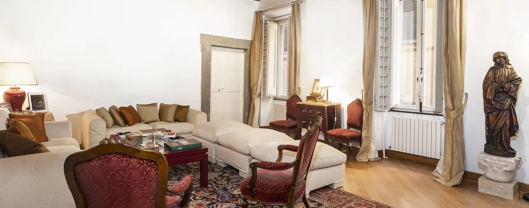 Appartamento di Prestigio nel Centro di Roma