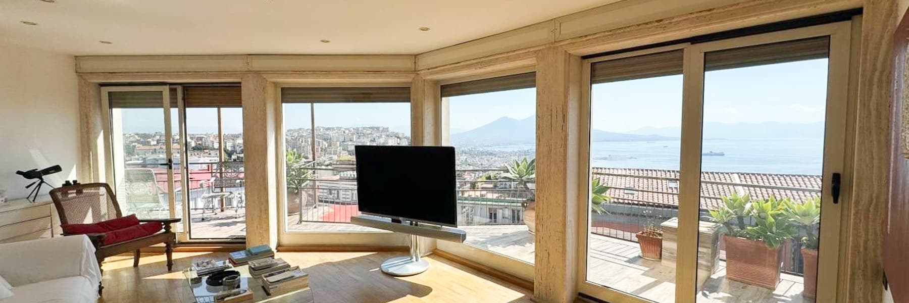 Stylish Apartment in Napoli, Campania