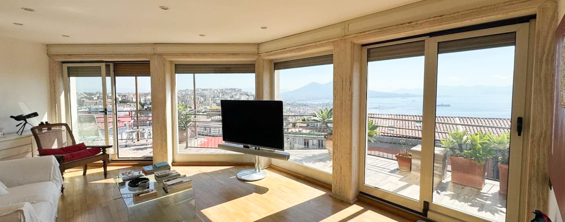 Stylish Apartment in Napoli, Campania