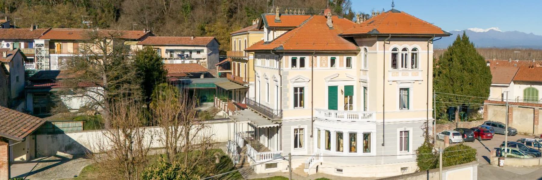 Art Nouveau Villa with Park in Lauriano, Piedmont