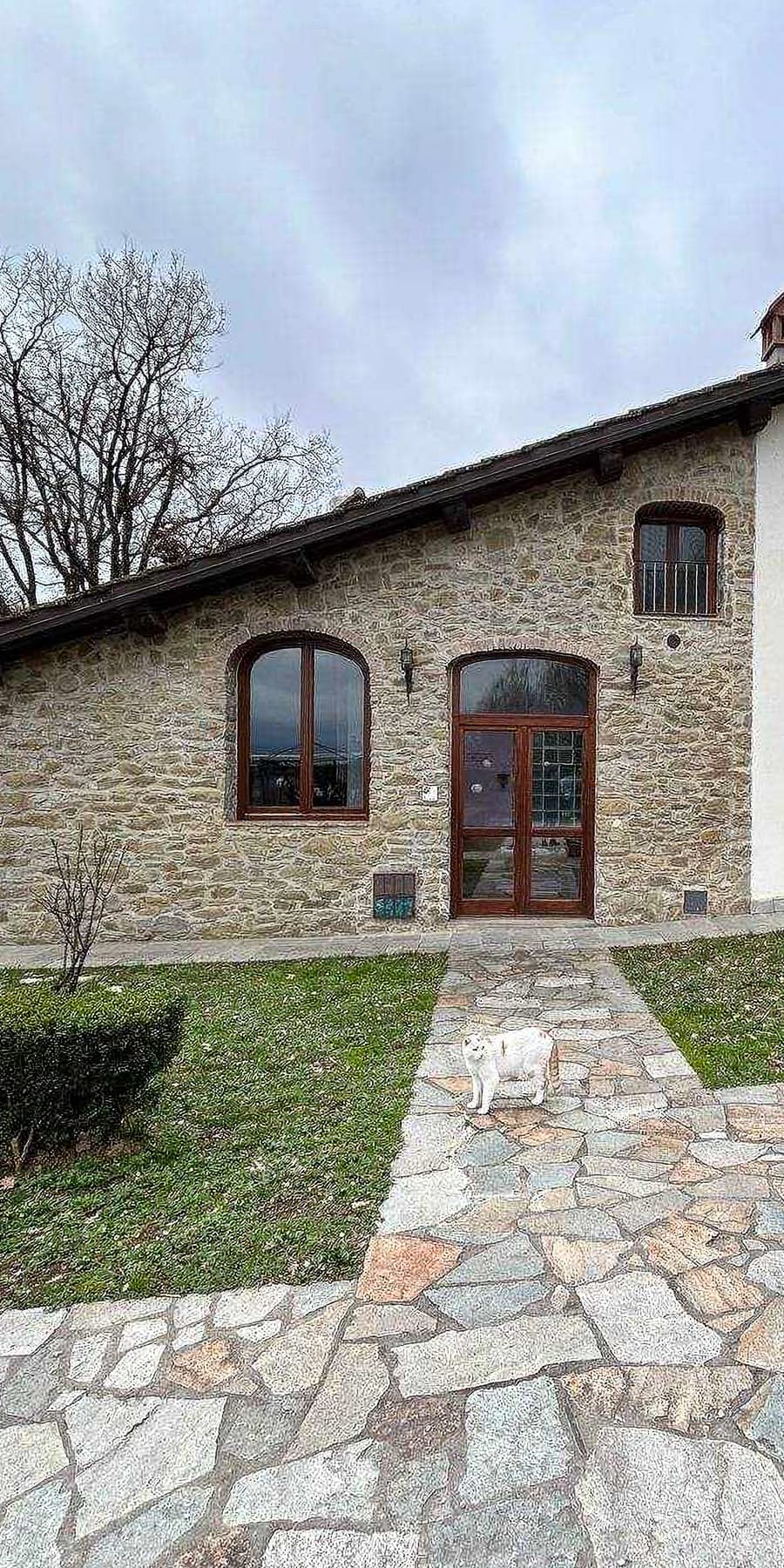 Colonica con piscina al Lago di Bilancino, Toscana