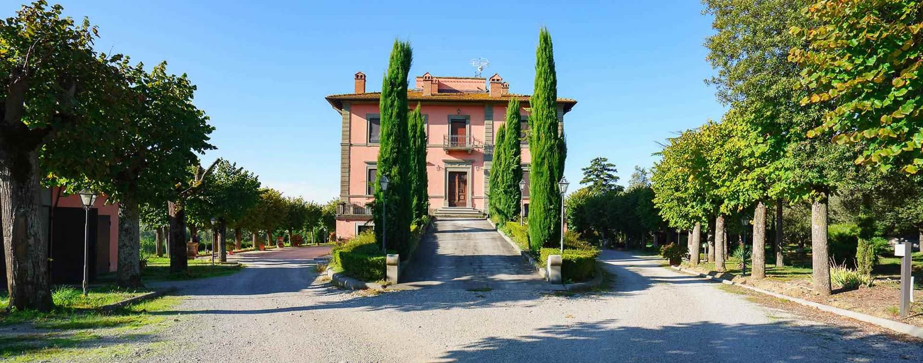 Villa spaziosa a Cortona con ampio giardino