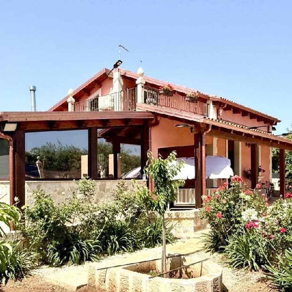 Villa autentica a pochi passi dal mare di Avola, Sicilia