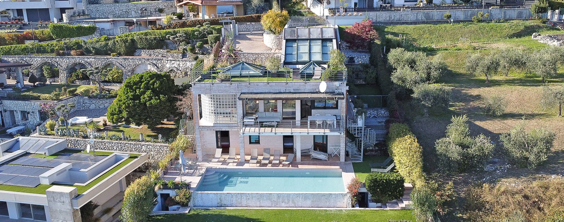 Villa a Salo, immersa nel fascino del Lago di Garda