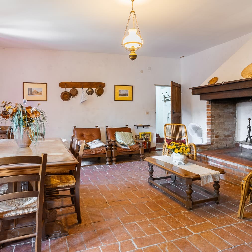 Stunning Estate in Gambassi Terme, Tuscany