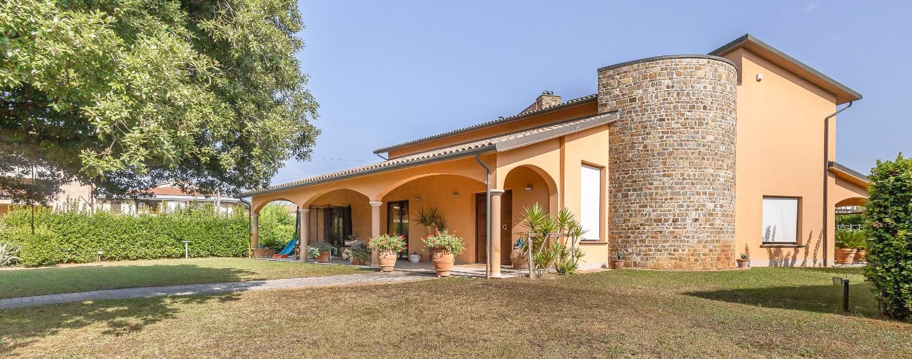 Villa esclusiva con ampio giardino a San Miniato, Toscana