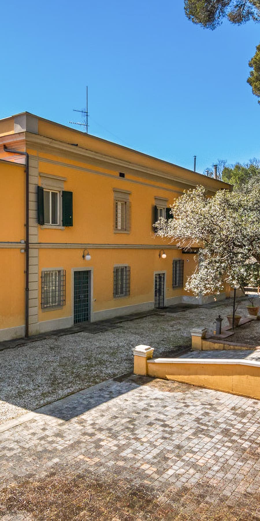 Detached House in Rosignano Solvay, Tuscany