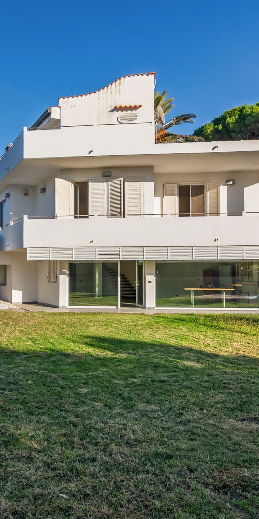 Villa esclusiva con piscina a Livorno, nel cuore di Montenero