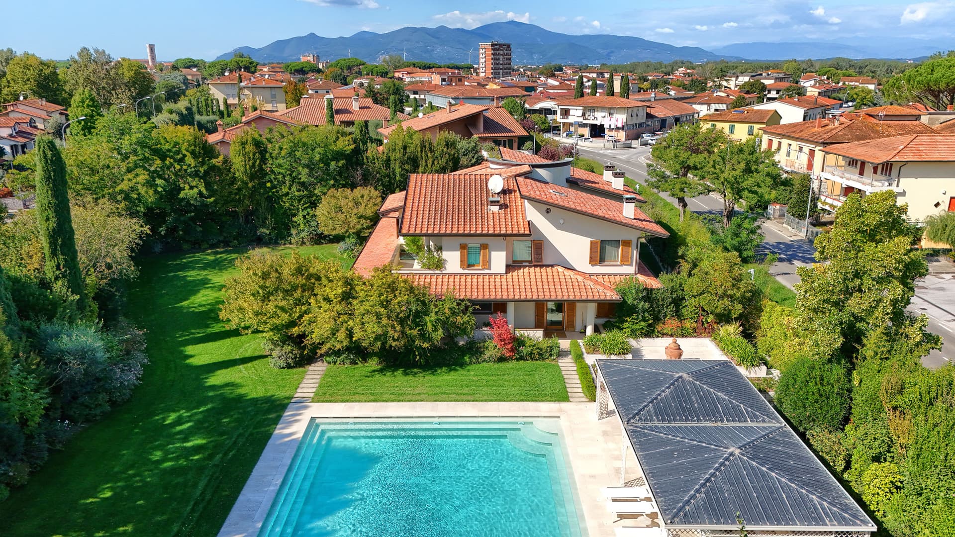 Charming Villa in Pisa, Tuscany
