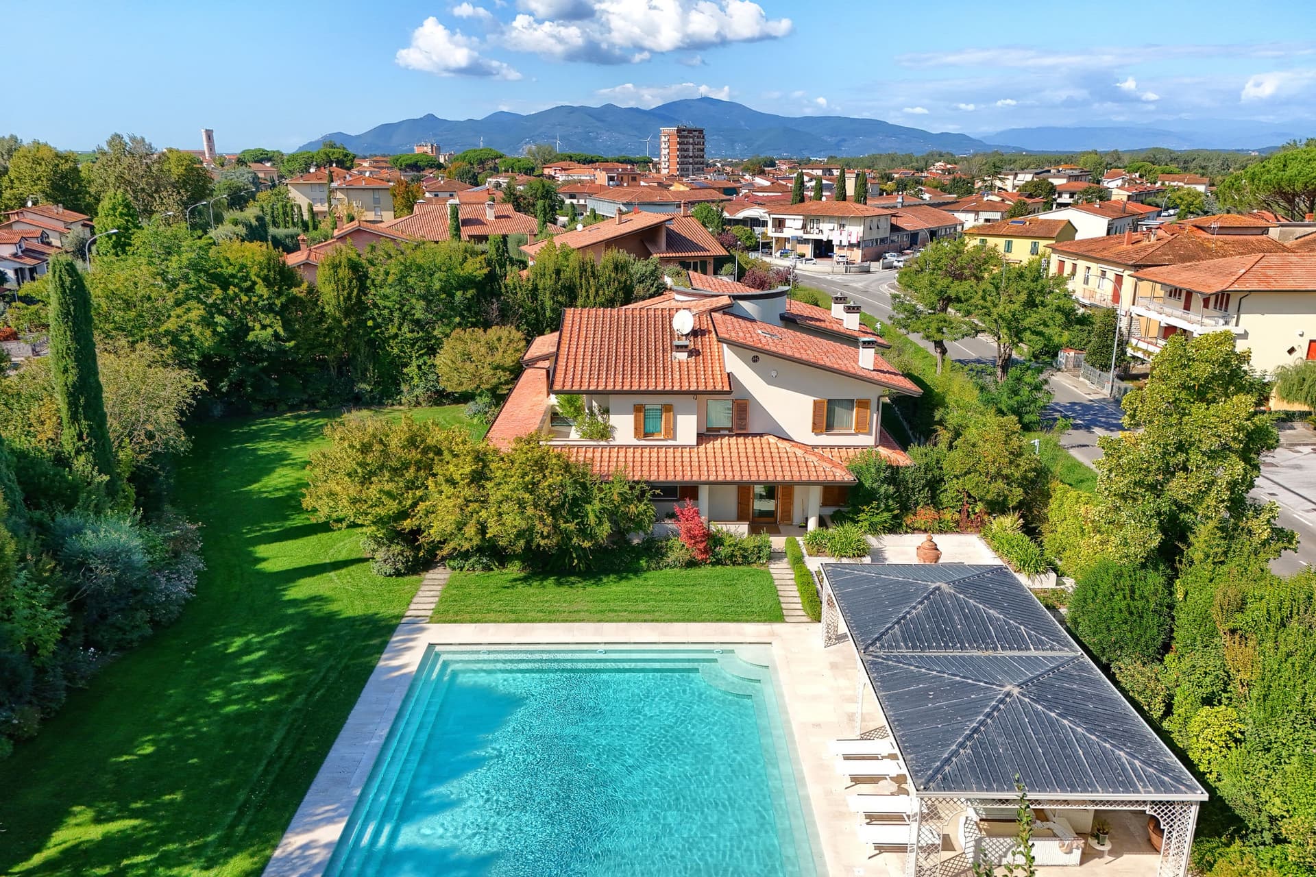 Charming Villa in Pisa, Tuscany