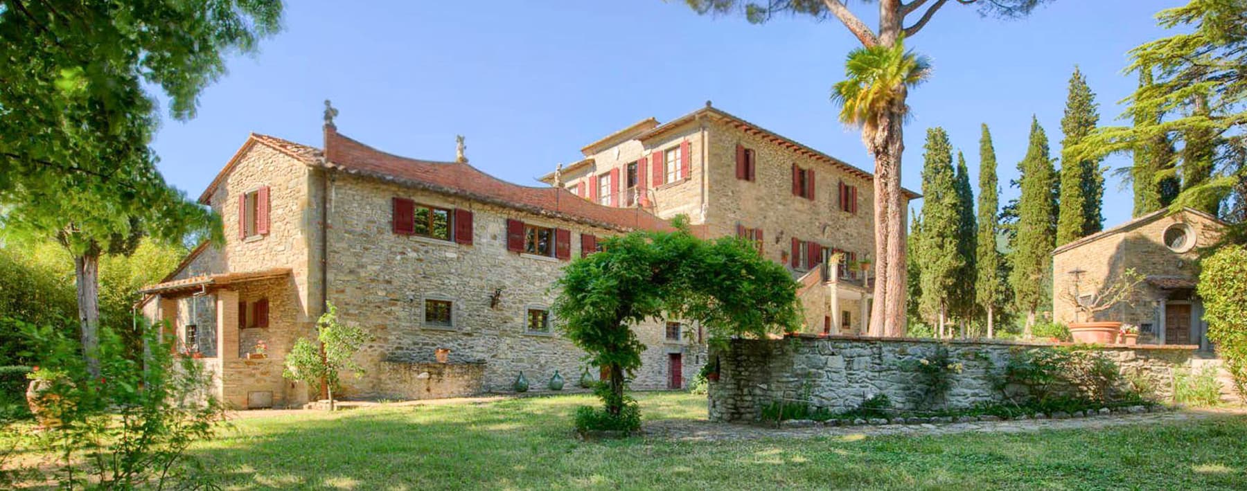 Villa storica a Montanare nel cuore della Toscana