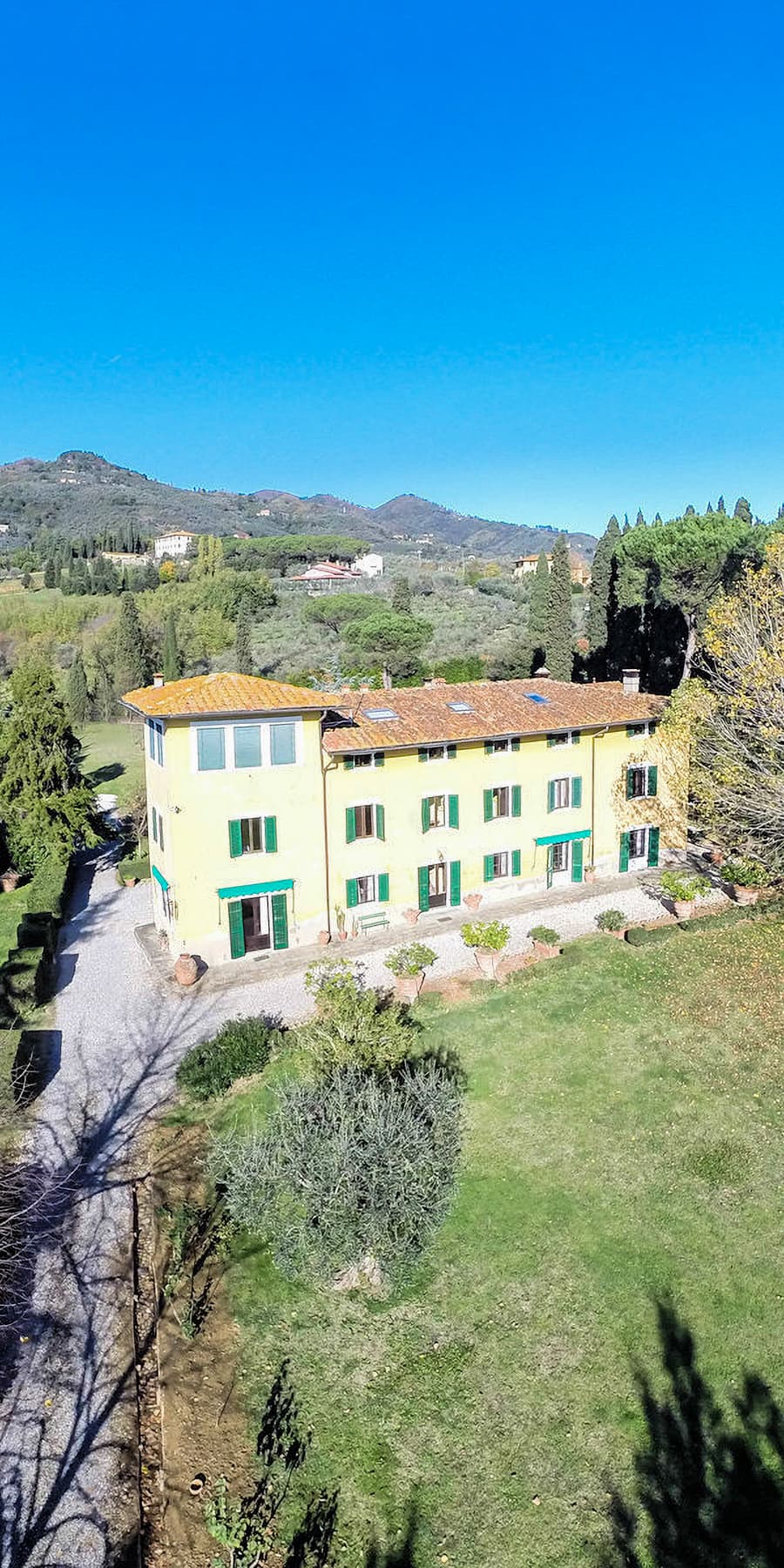 Villa esclusiva tra le colline di Pescia, Toscana
