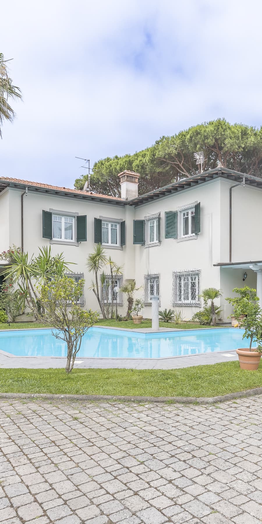 Villa esclusiva con piscina a Forte dei Marmi, Toscana
