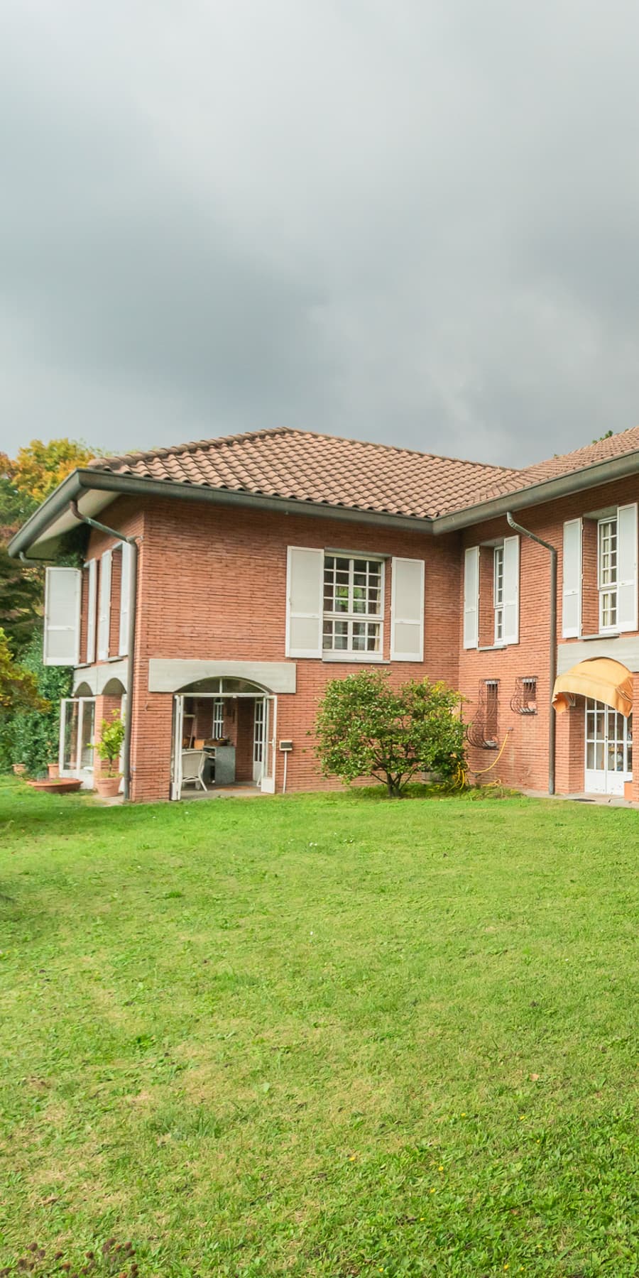 Charming Villa in Luvinate, Lombardy