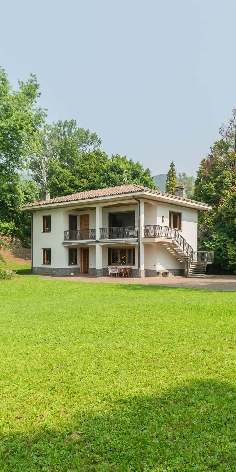 Charming Villa in Saltrio, Lombardy