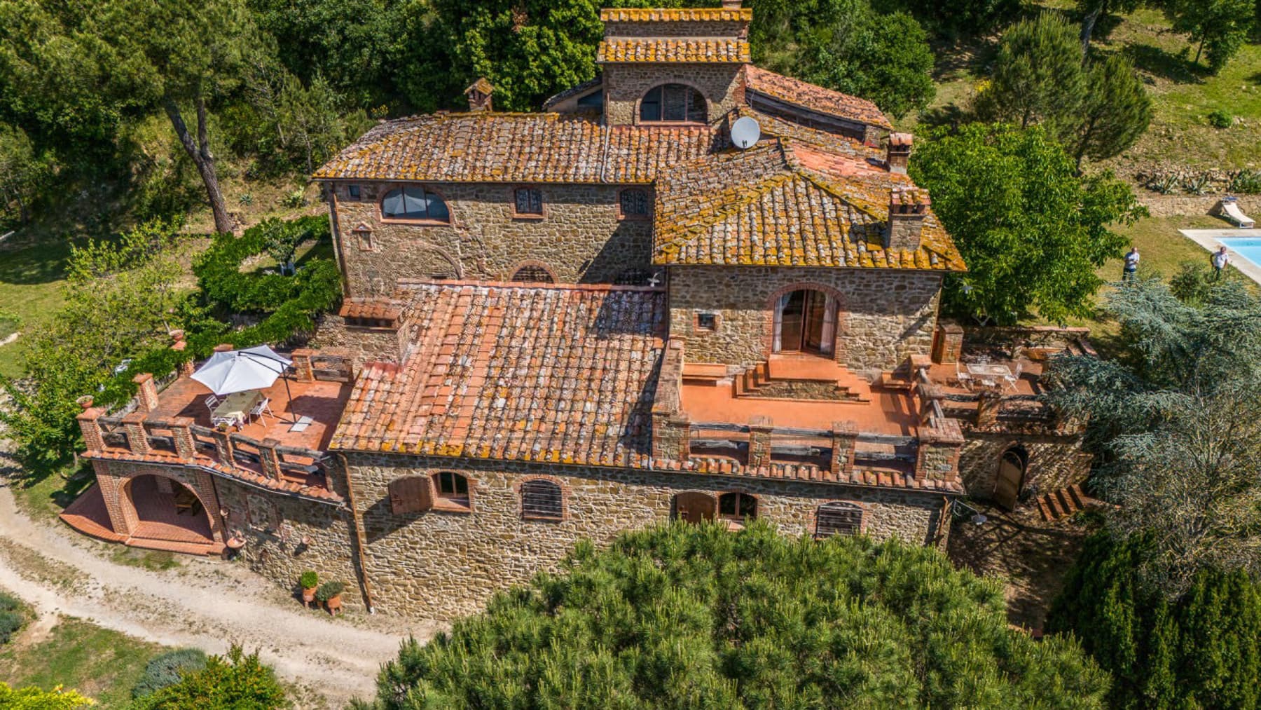 Casale storico con piscina a Sinalunga, Toscana