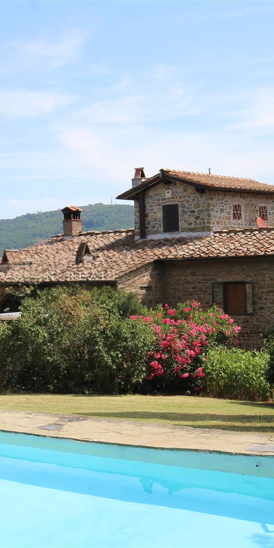 Casale con vista panoramica nel cuore del Chianti