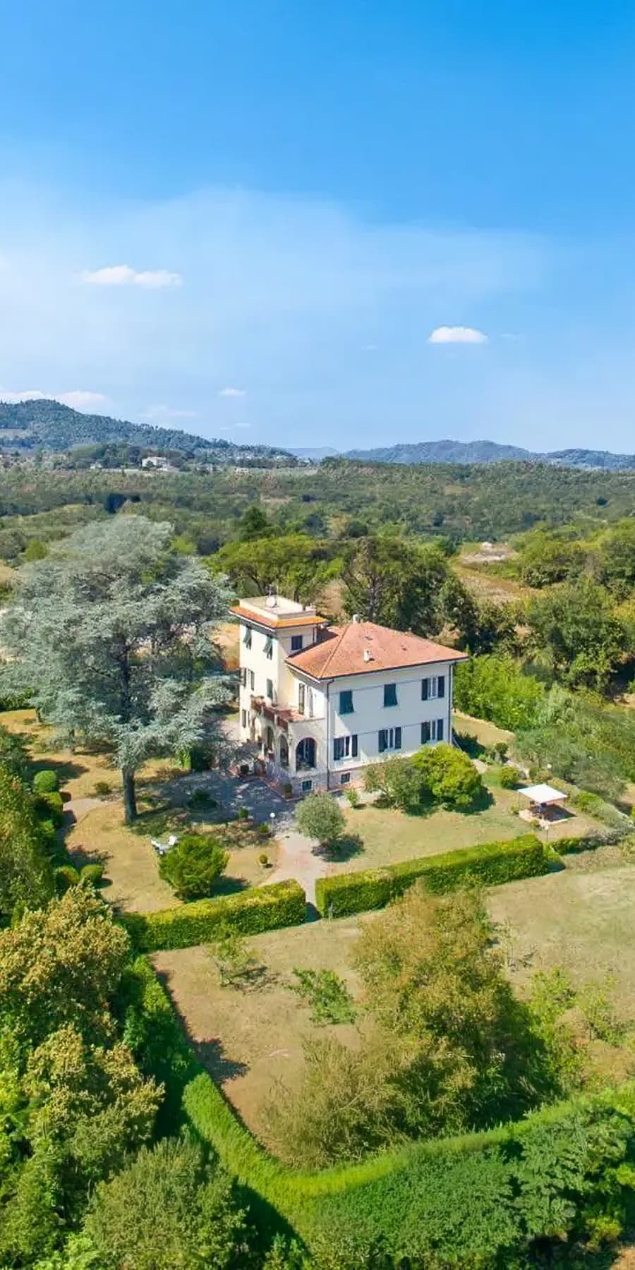 Charming Villa in Lucca, Tuscany