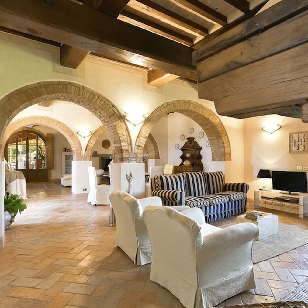 Charming Villa in Volterra, Tuscany's Scenic Charm