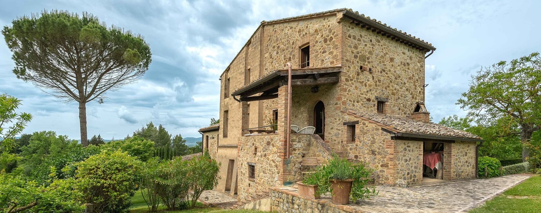 Casale di 380 mq tra le colline umbre a Città della Pieve