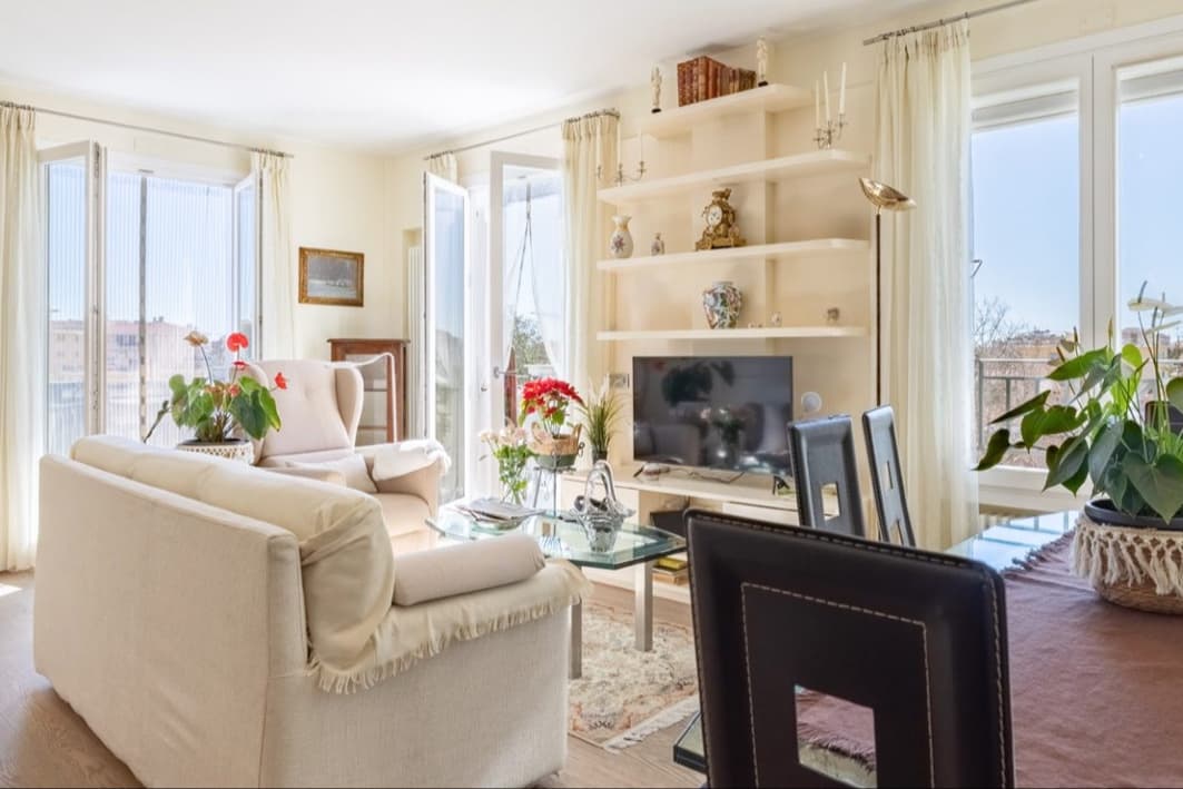 Appartamento esclusivo a Bordighera con vista mare
