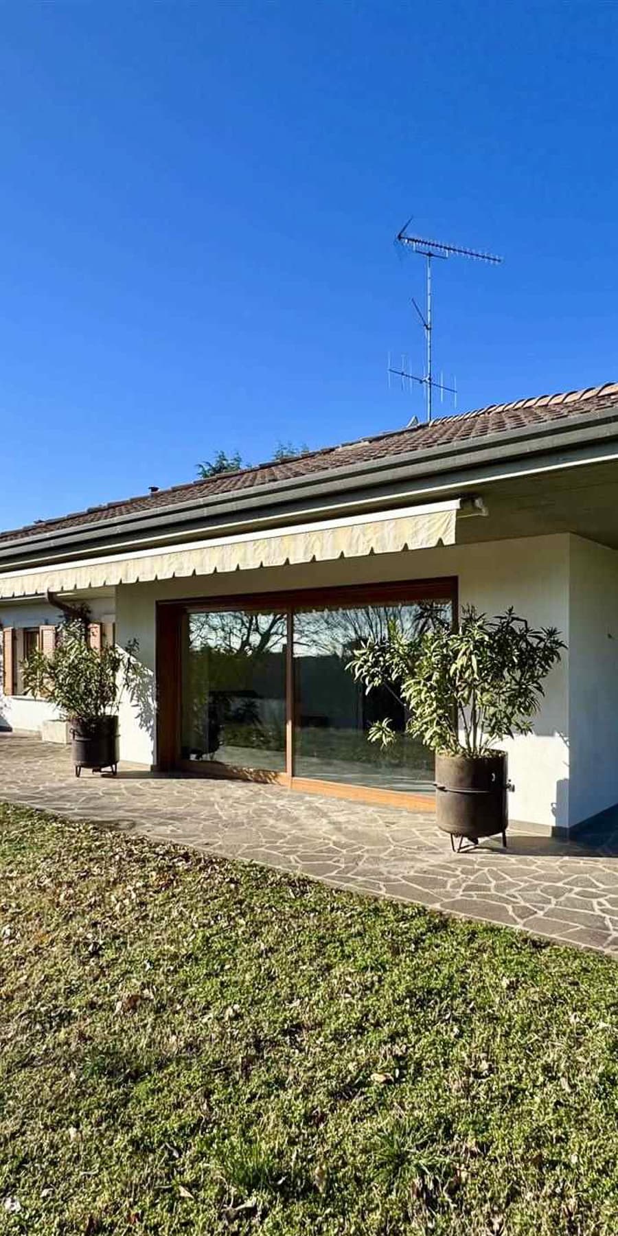 Villa esclusiva a Moriondo sul Lago di Garda