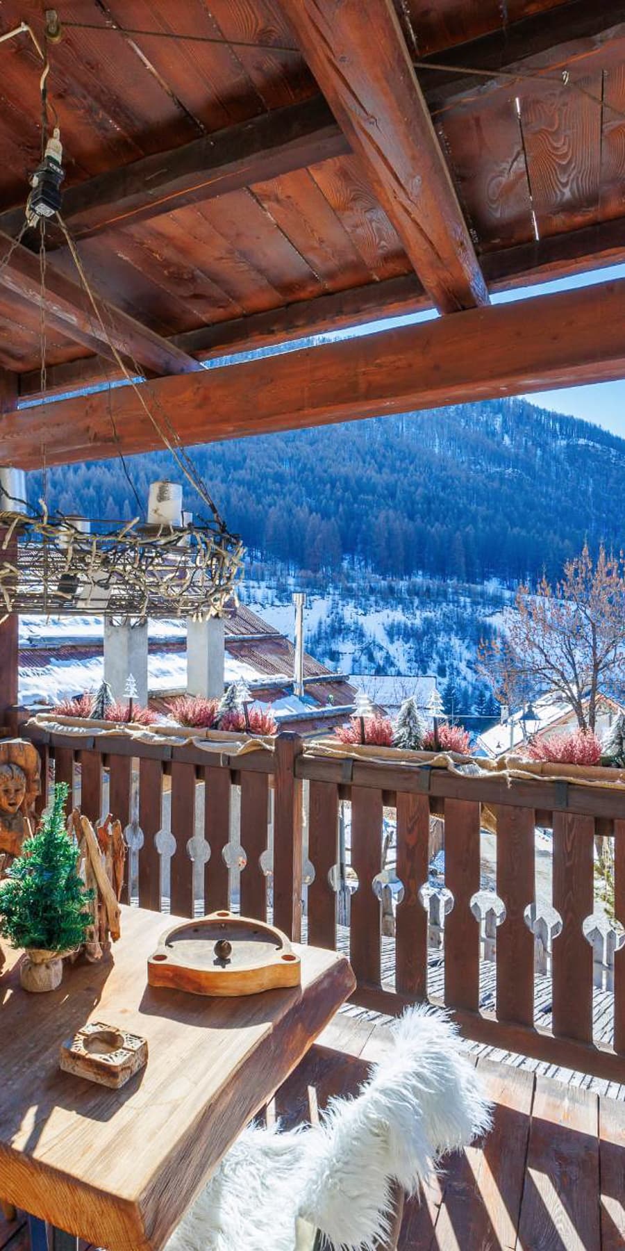 Chalet-Style Apartment in Rollieres, Piedmont Alps