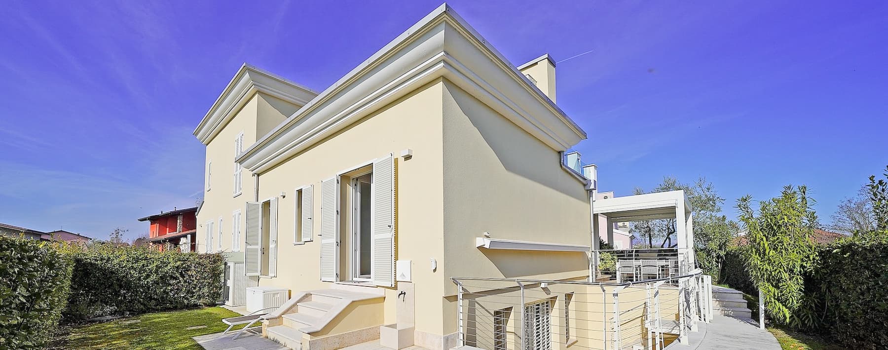 Villa elegante con piscina a Lago di Garda, Peschiera