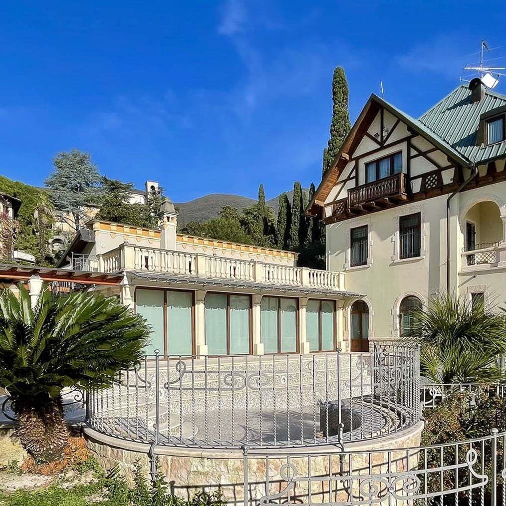 Elegant Villa Near Lake Garda in Lombardia