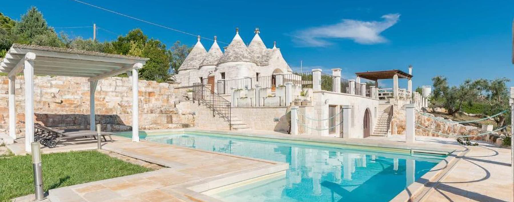 Trullo di charme a Ostuni, cuore della Puglia