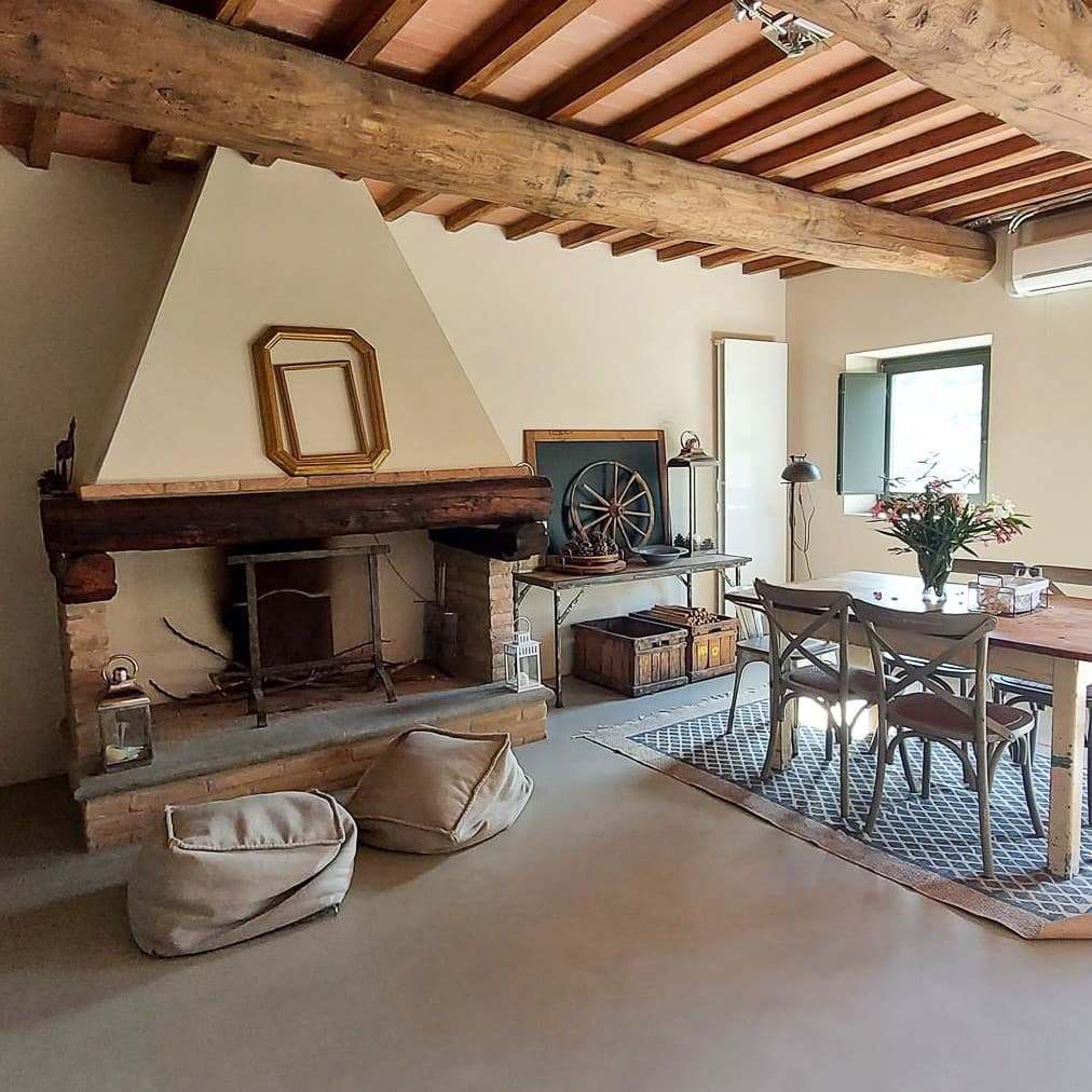 Casale toscano con giardino a Cintoia, Firenze