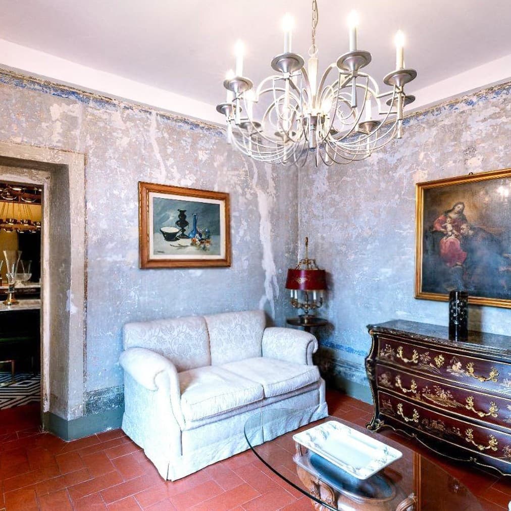 Spacious Florence Apartment in Tuscany, 167 Sq. mt.