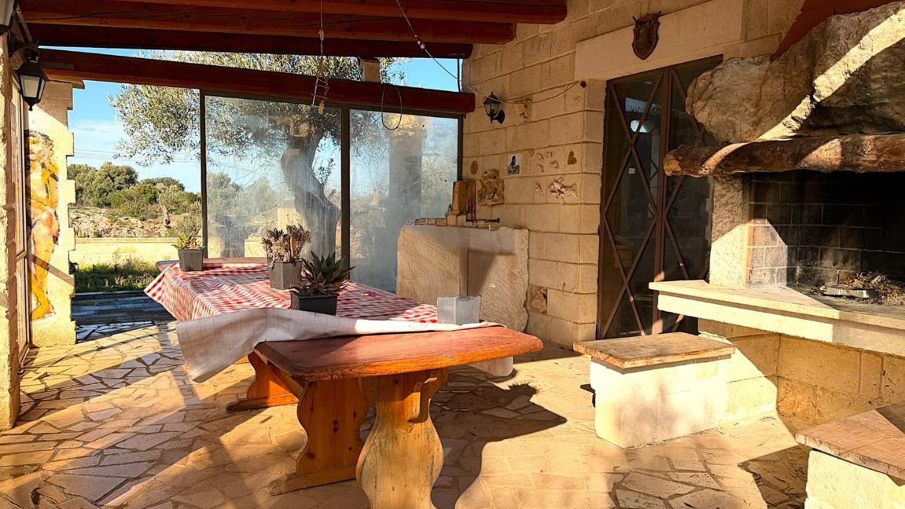 Interiors (3)