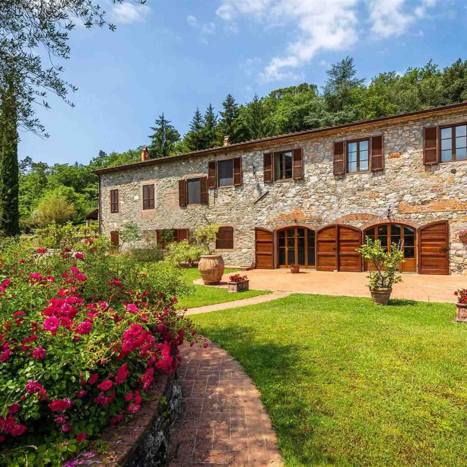 Casale esclusivo a Bagni di Lucca, cuore della Toscana