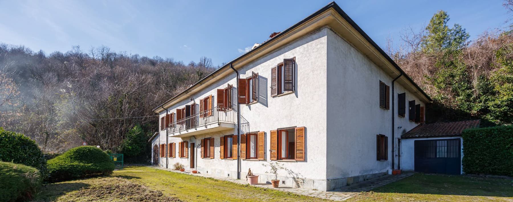 Detached House with Panoramic Views in Torino, Piedmont