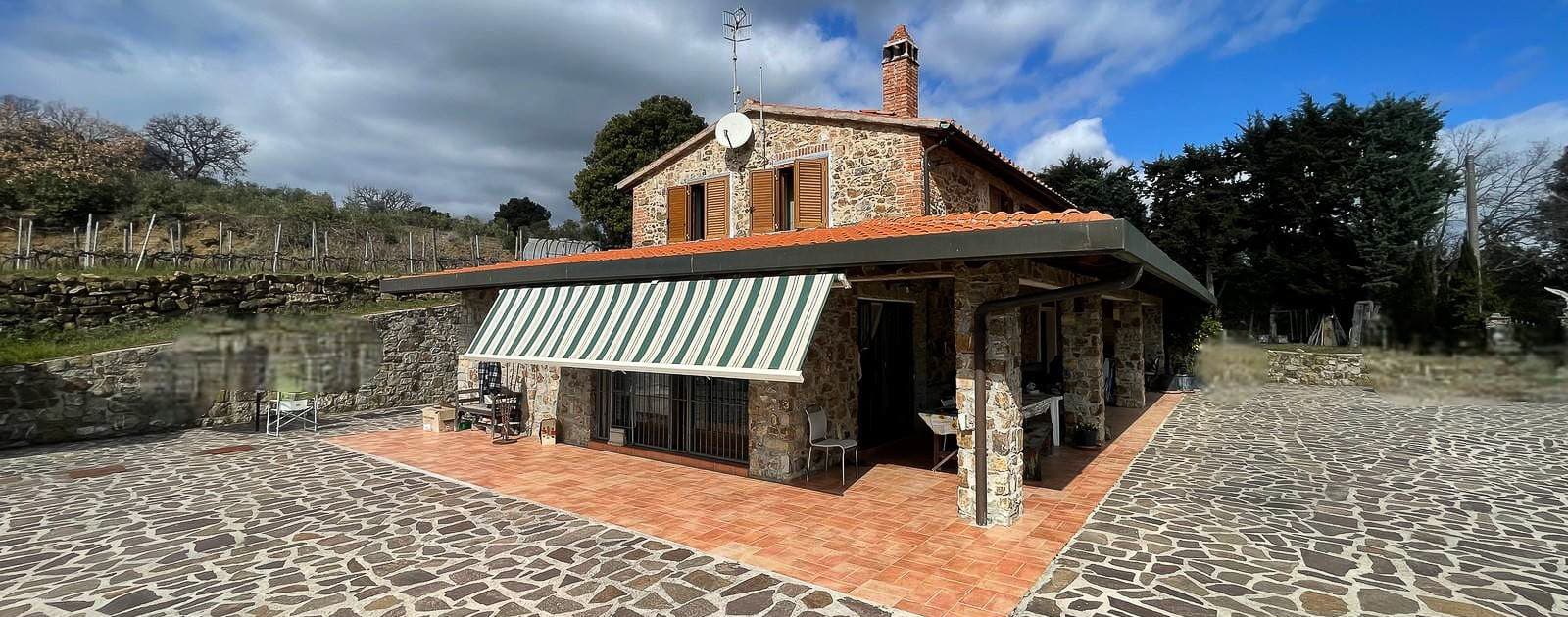 Casale in Toscana con Piscina e Uliveto a Massa Marittima