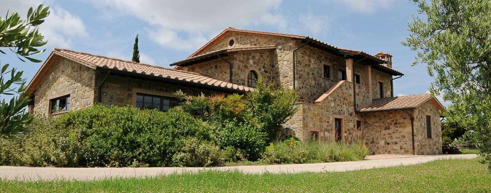 Villa esclusiva in pietra nella campagna di Follonica