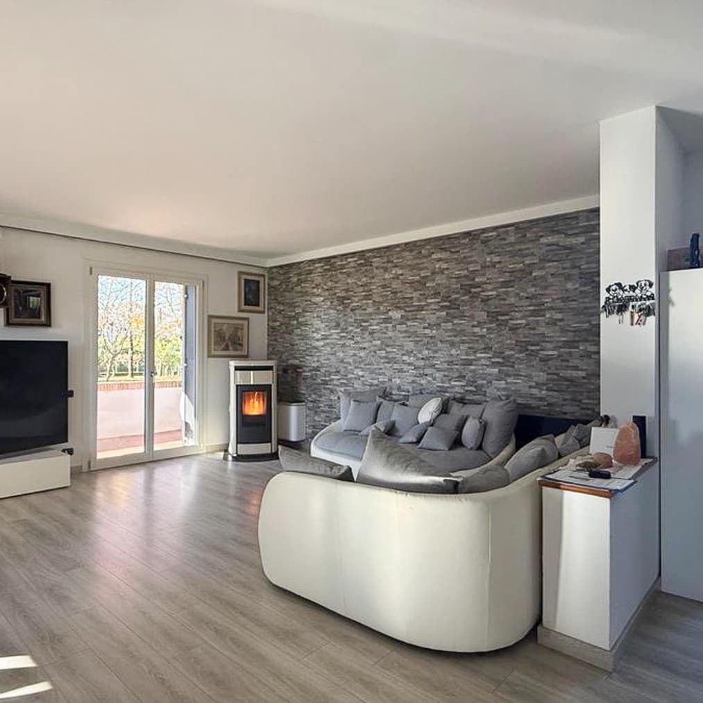 Villa di lusso con ampio giardino a Breda di Piave