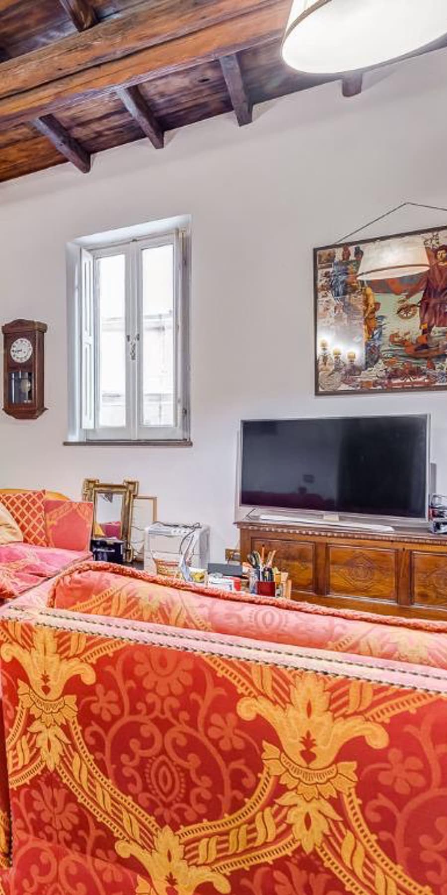 Appartamento nel cuore di Trastevere, Roma: 213 mq di charme