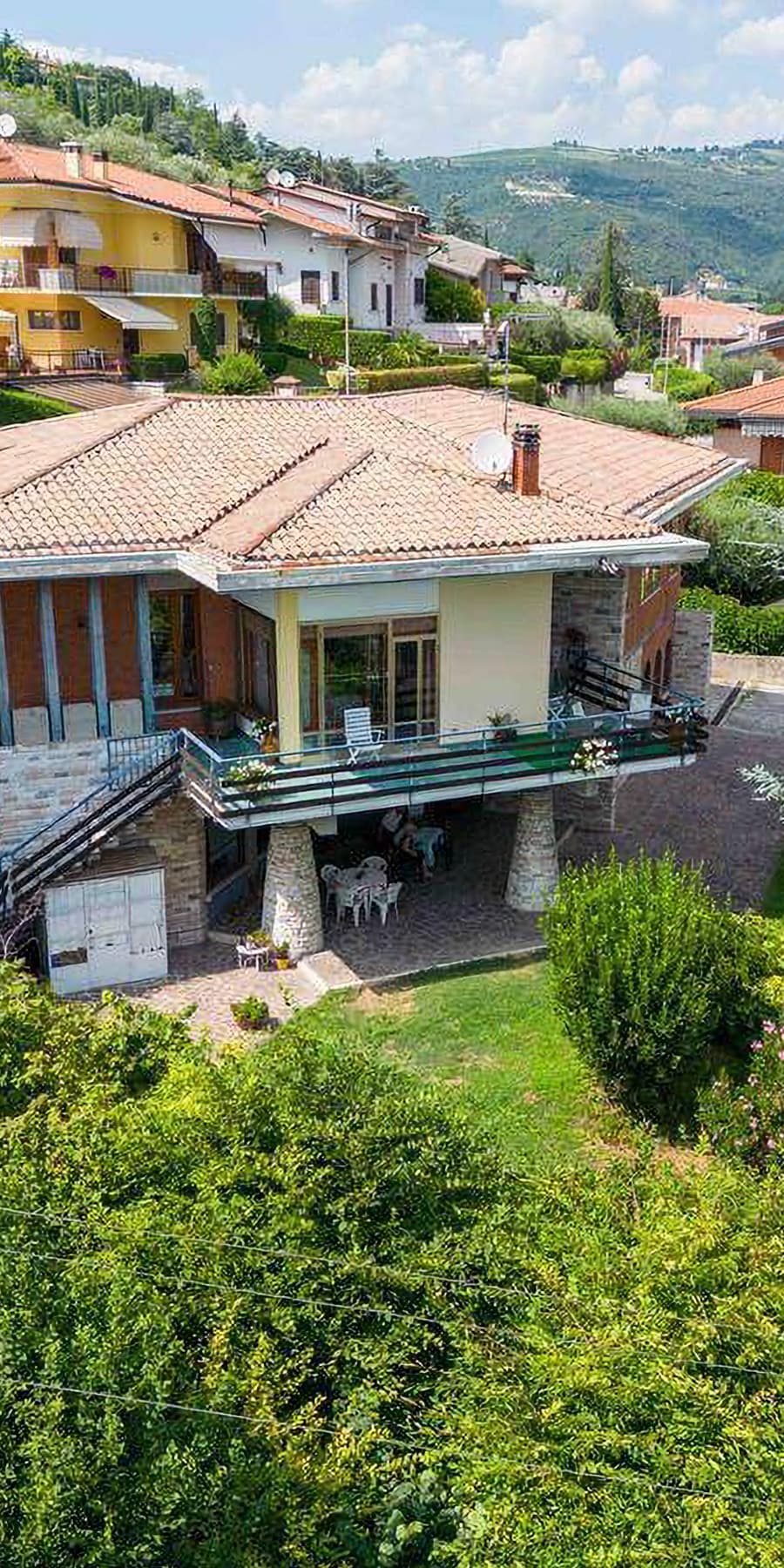 Villa indipendente con parco e piscina a Grezzana