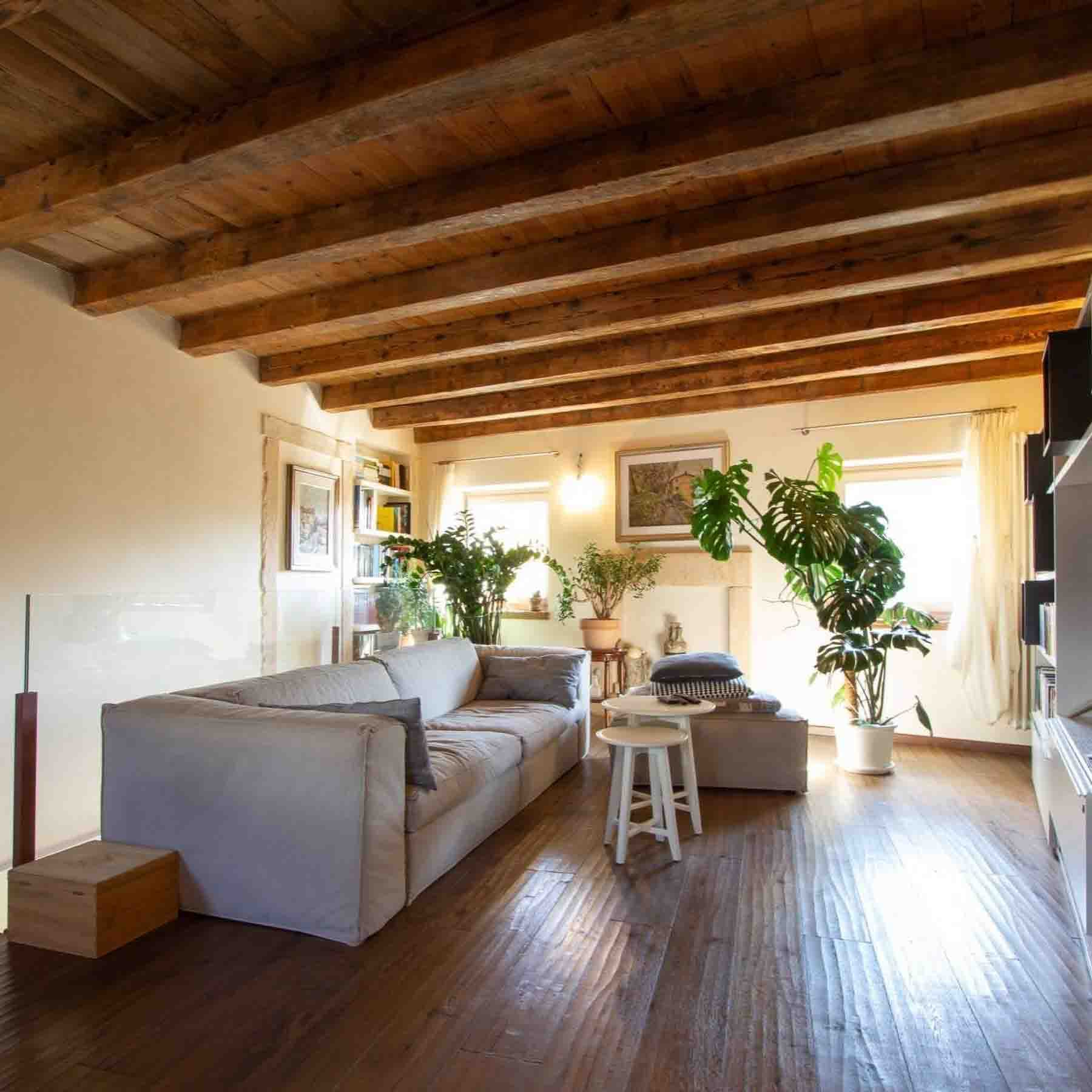 Villa affascinante immersa nel verde a Verona