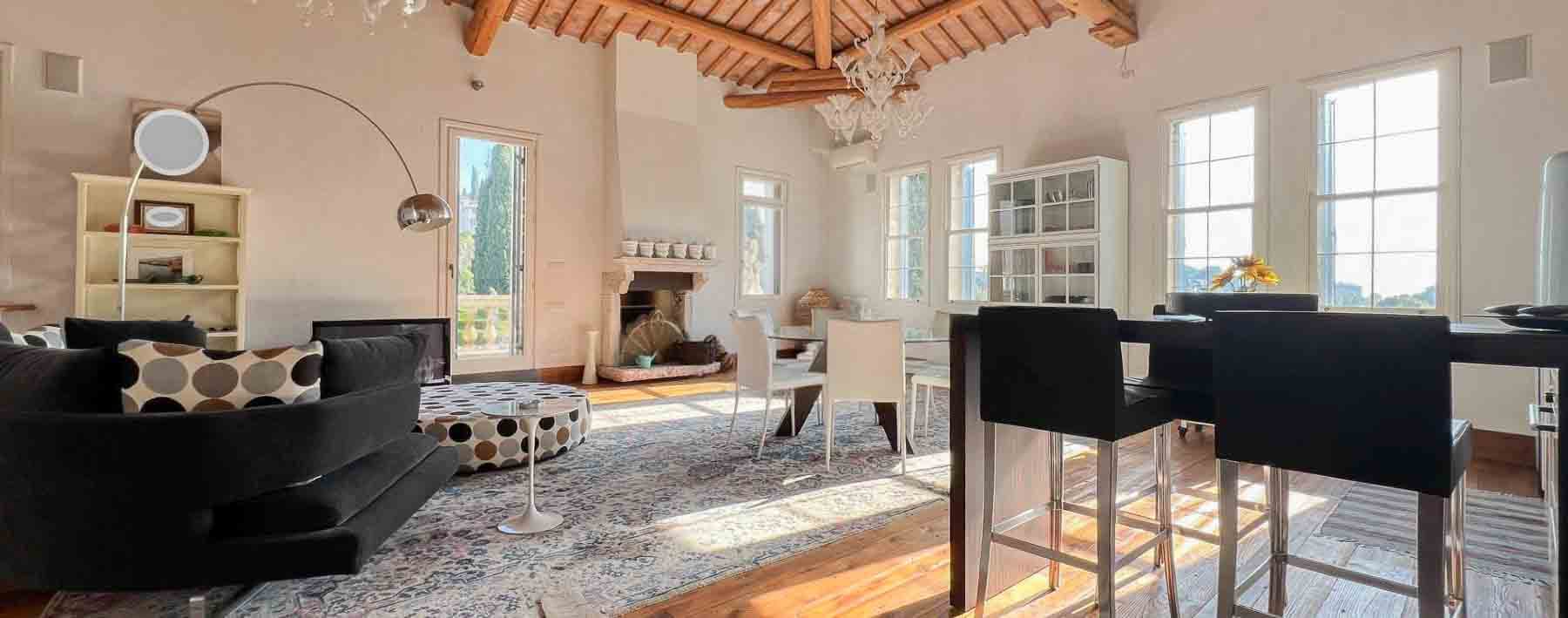 Villa elegante con giardino nel cuore di Asolo