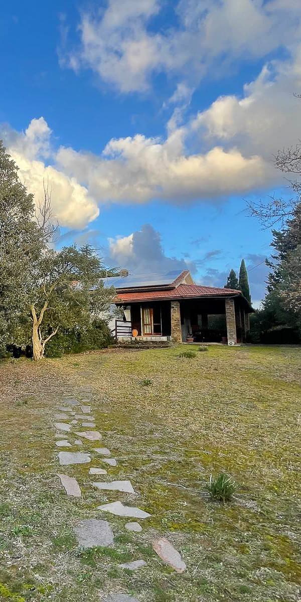 Casale Toscano con Piscina e Vista Panoramica a Scansano
