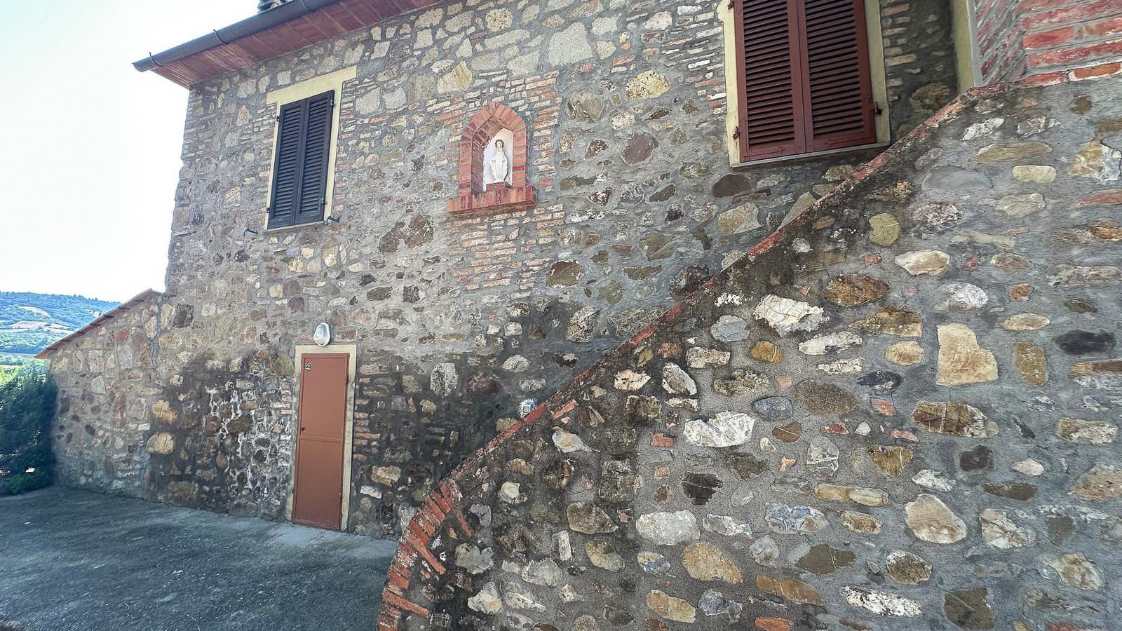 Big Image 23