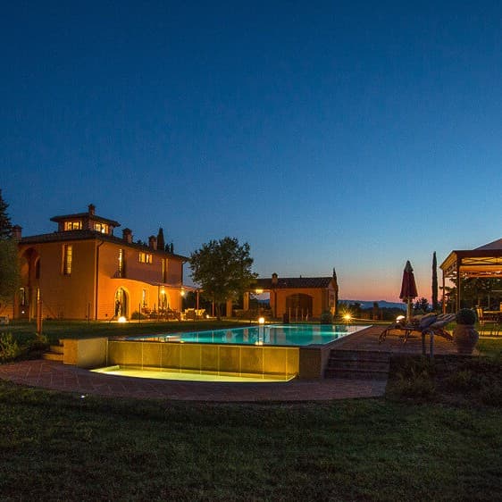 Villa storica a Montelopio, cuore della Toscana