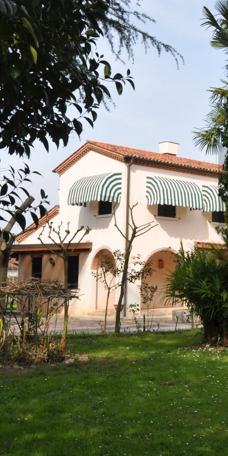 Villa immersa nel verde a Musile di Piave, 490 mq di charme