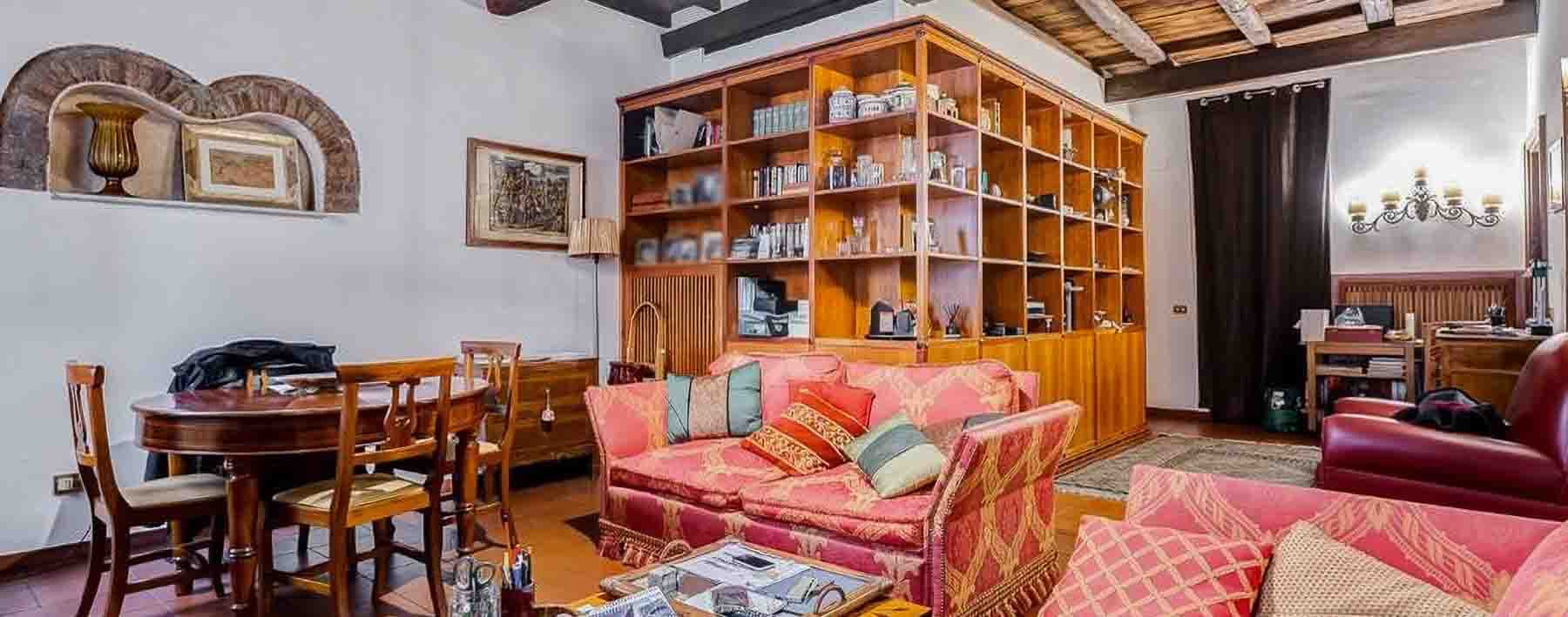 Stylish Apartment in Rome, Lazio's Heart
