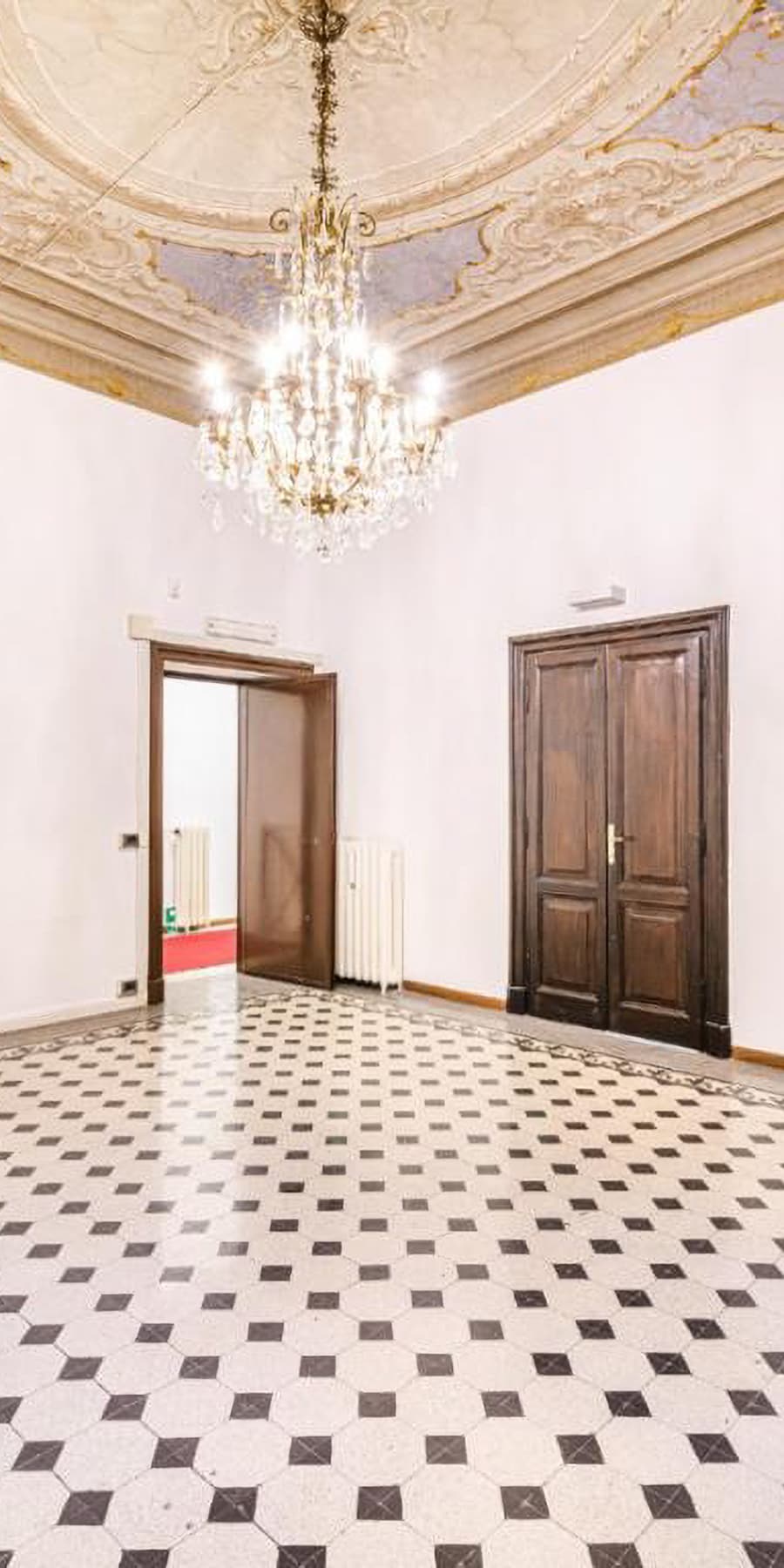 Property in Rome, Lazio: Prime Location Opportunity
