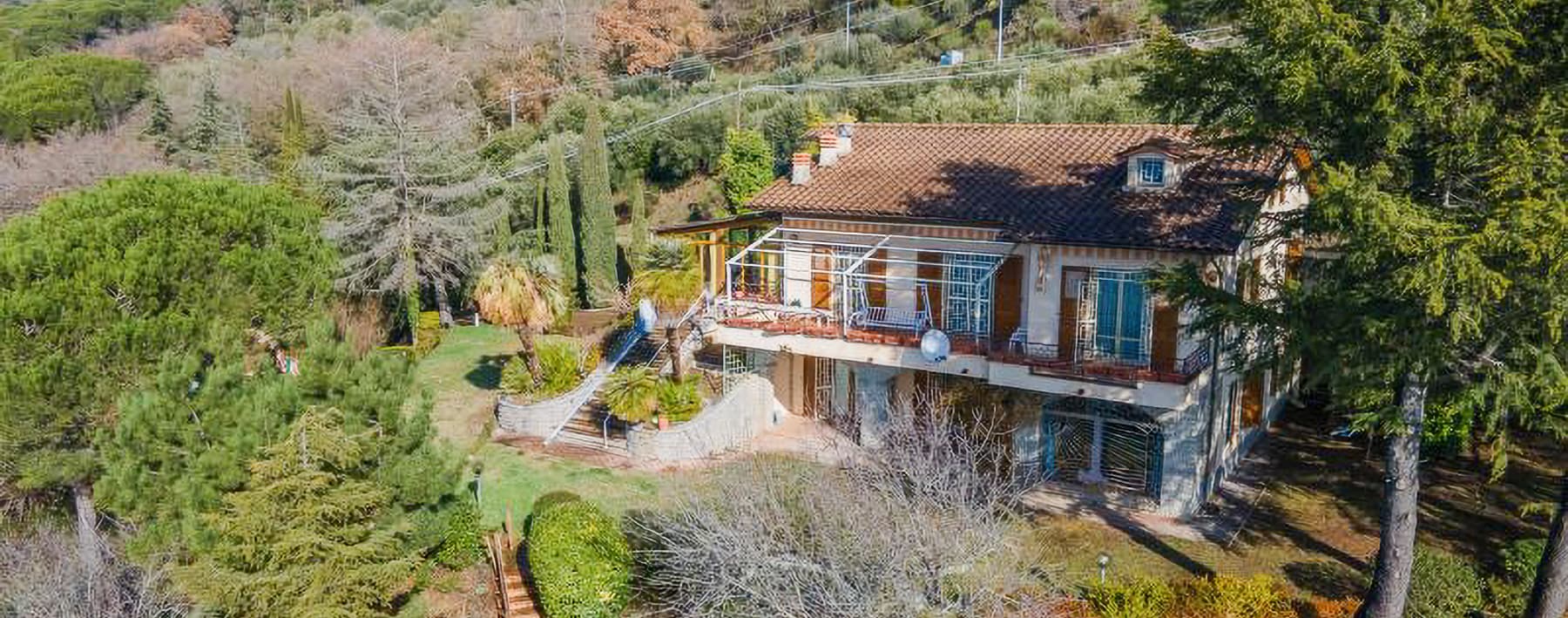 Charming Villa in Tuoro sul Trasimeno, Umbria